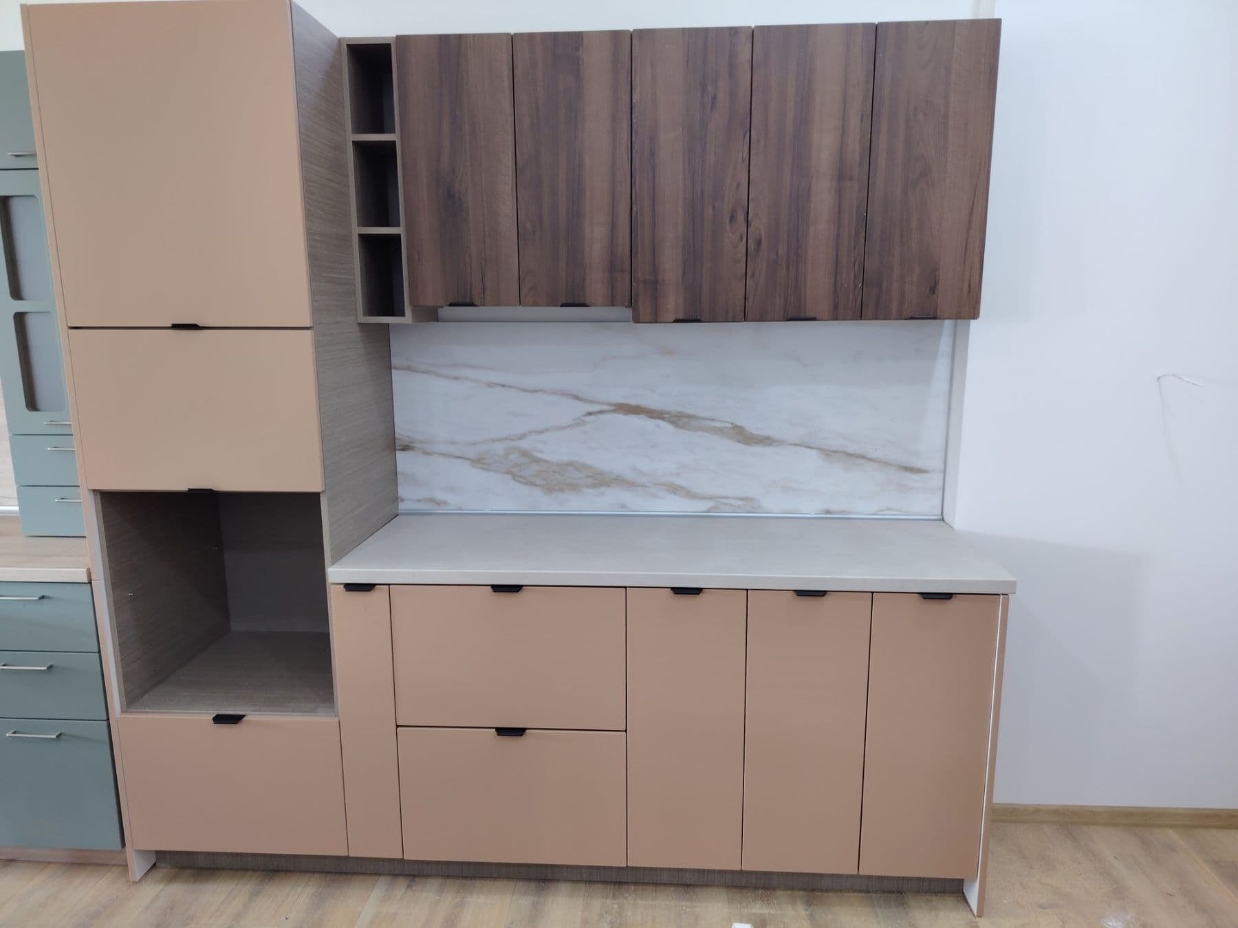 Дом и бит — Александър (3)